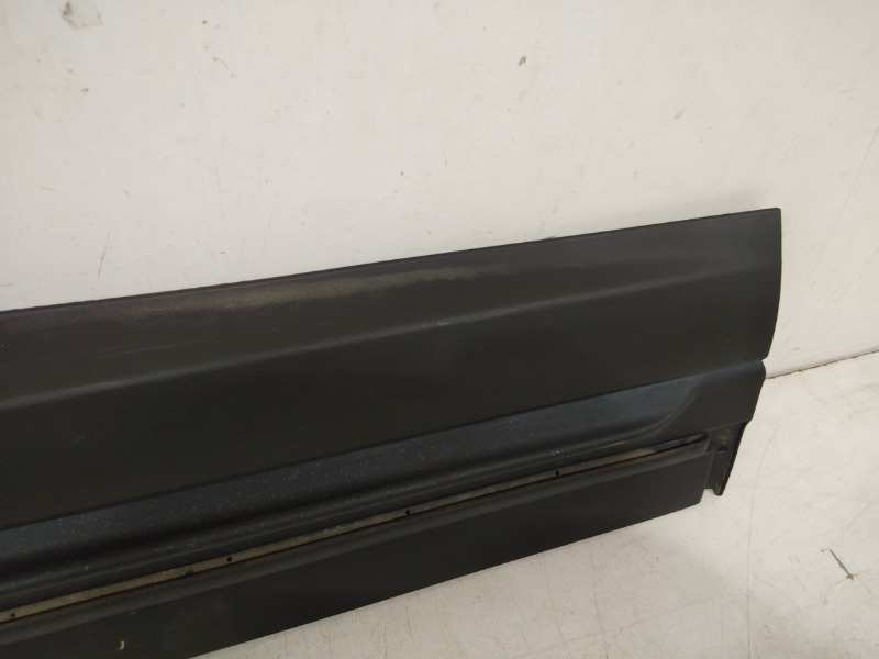 Накладка двери задней левой