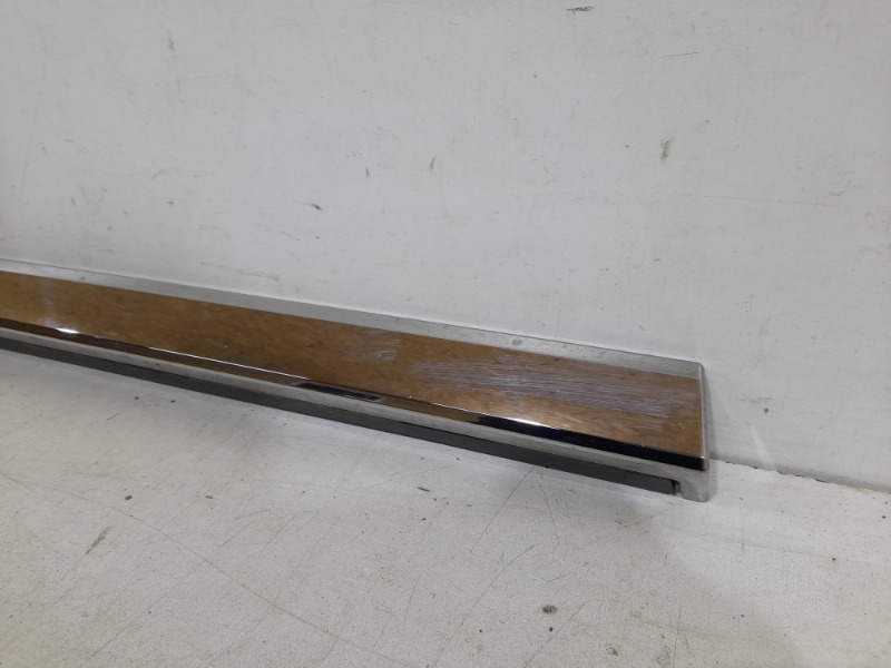 Молдинг двери