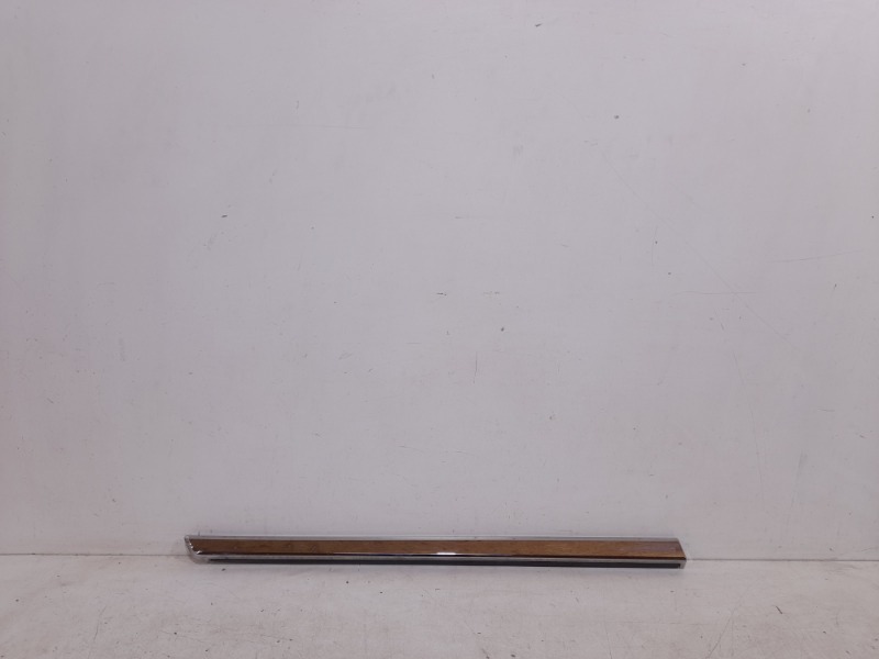 Молдинг двери