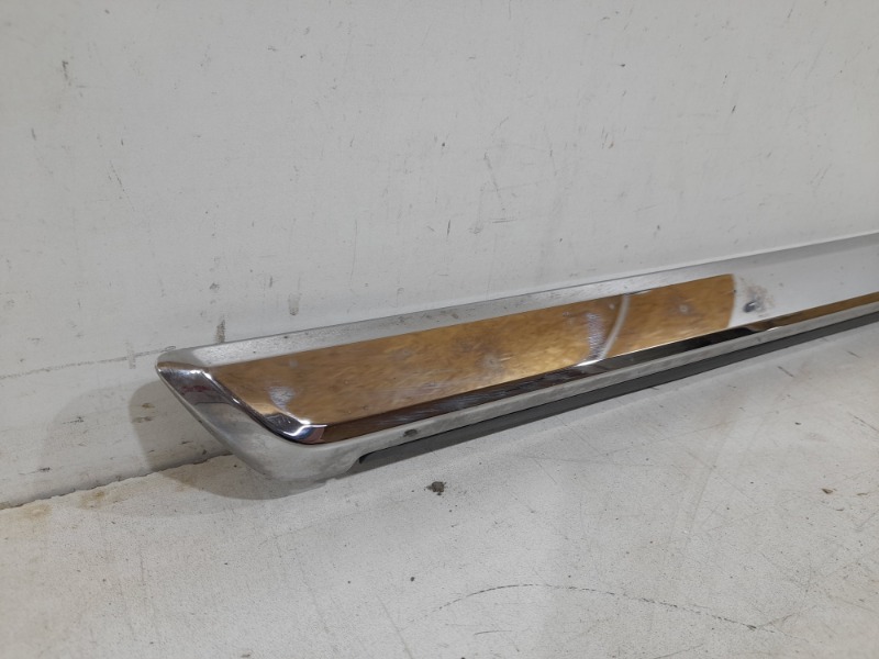 Молдинг двери