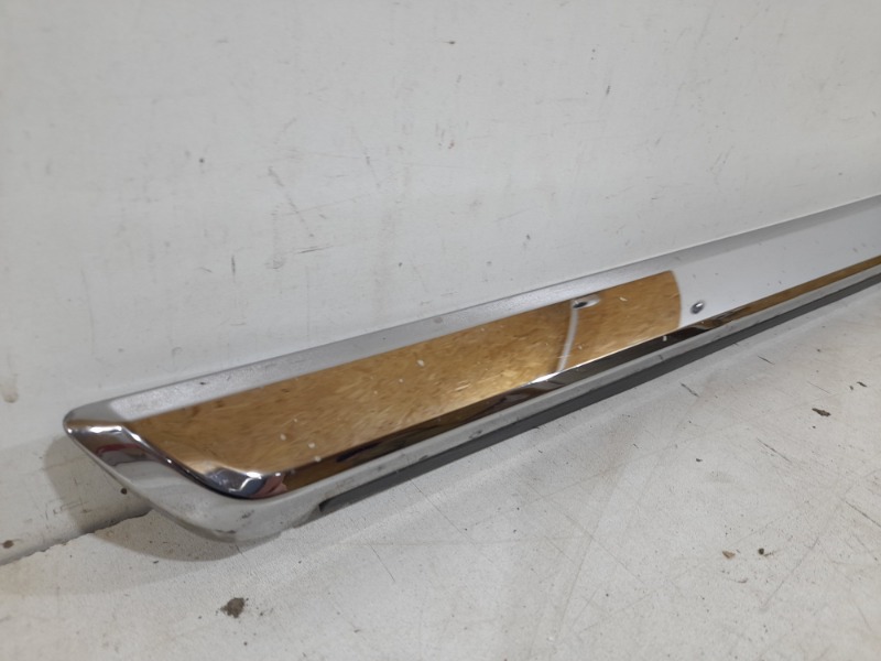 Молдинг двери