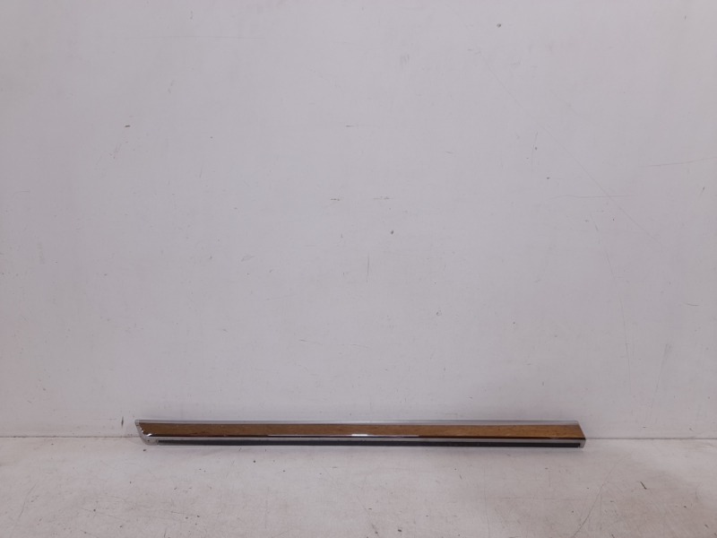 Молдинг двери