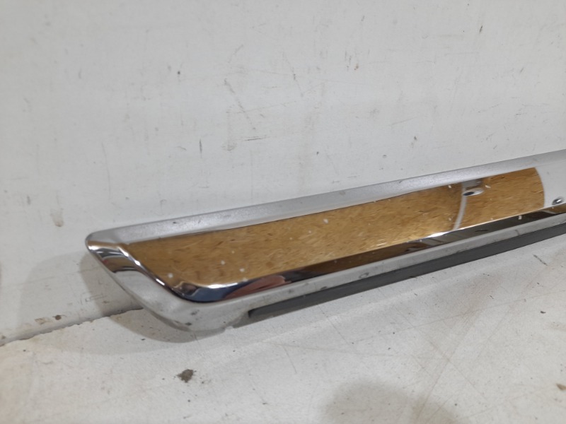 Молдинг двери