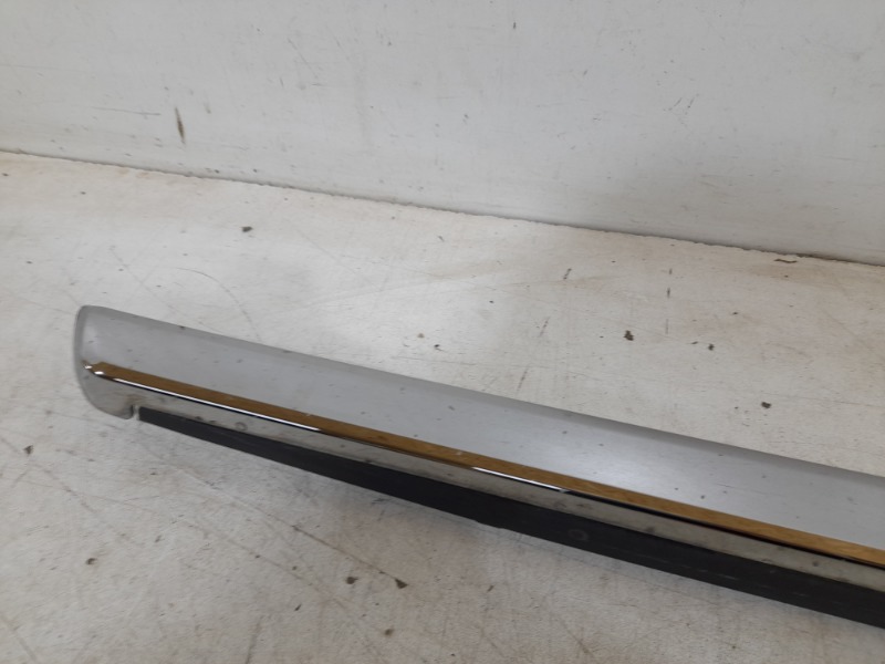 Молдинг двери