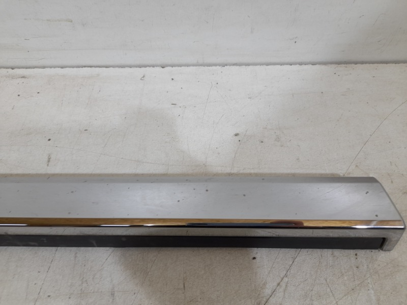 Молдинг двери