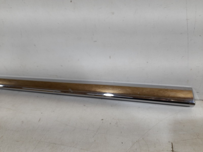 Молдинг двери