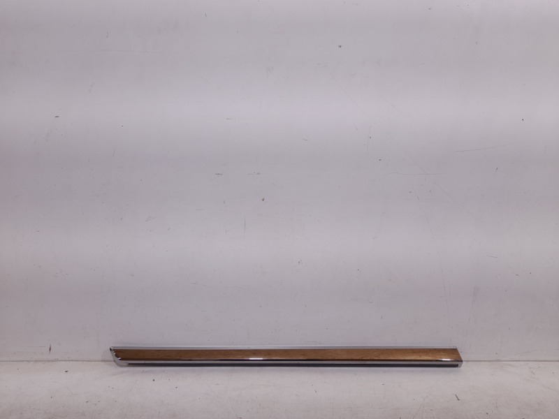 Молдинг двери