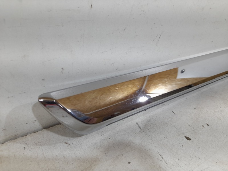 Молдинг двери