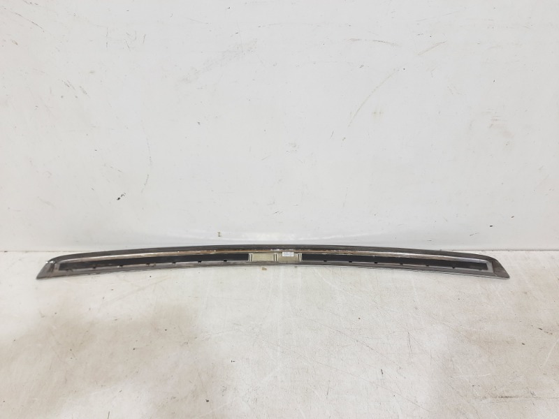 Молдинг заднего бампера