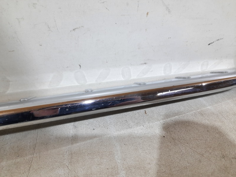 Молдинг заднего бампера