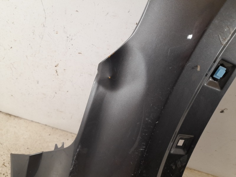 Крыло переднее правое