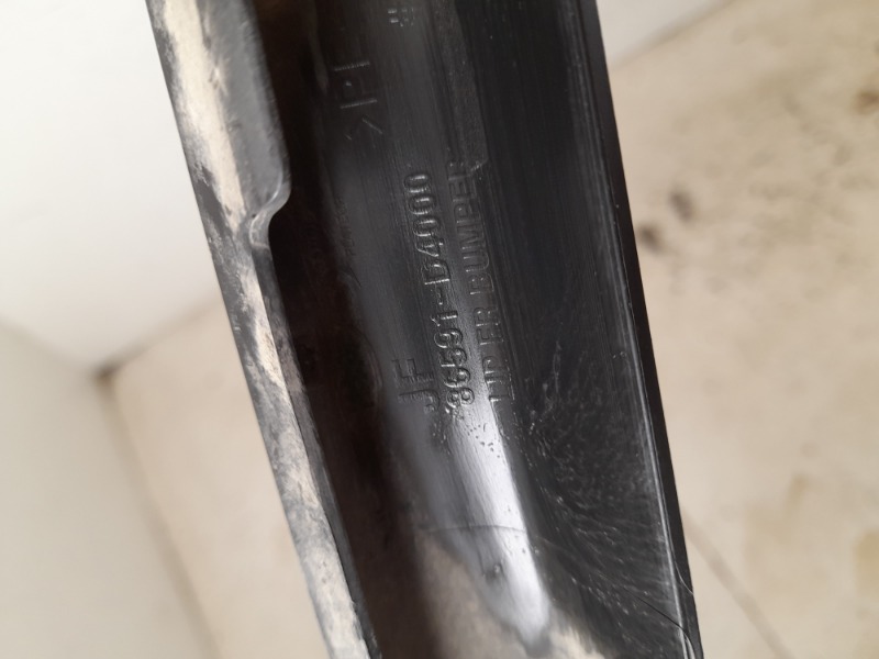 Спойлер переднего бампера