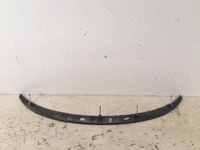 Спойлер (дефлектор) крышки багажника