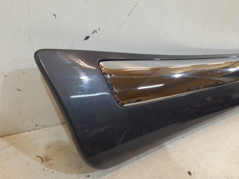 Накладка двери задней правой