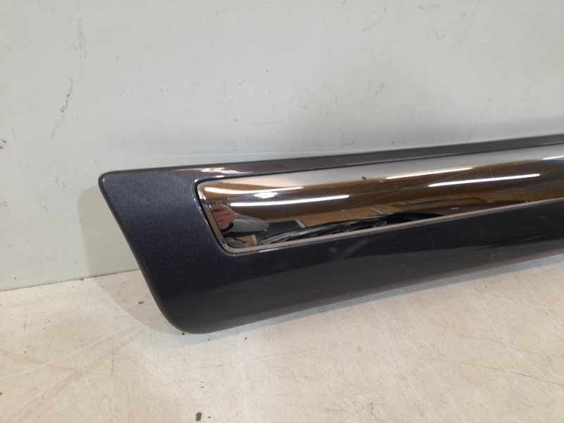 Накладка двери задней правой