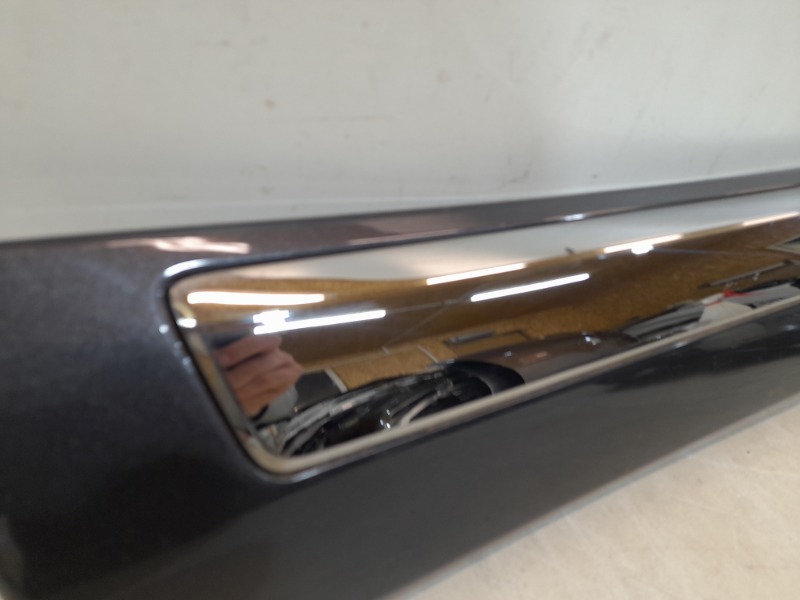 Накладка двери задней правой