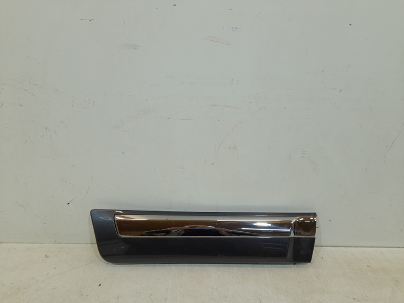 Накладка двери задней правой