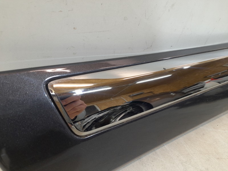 Накладка двери задней правой