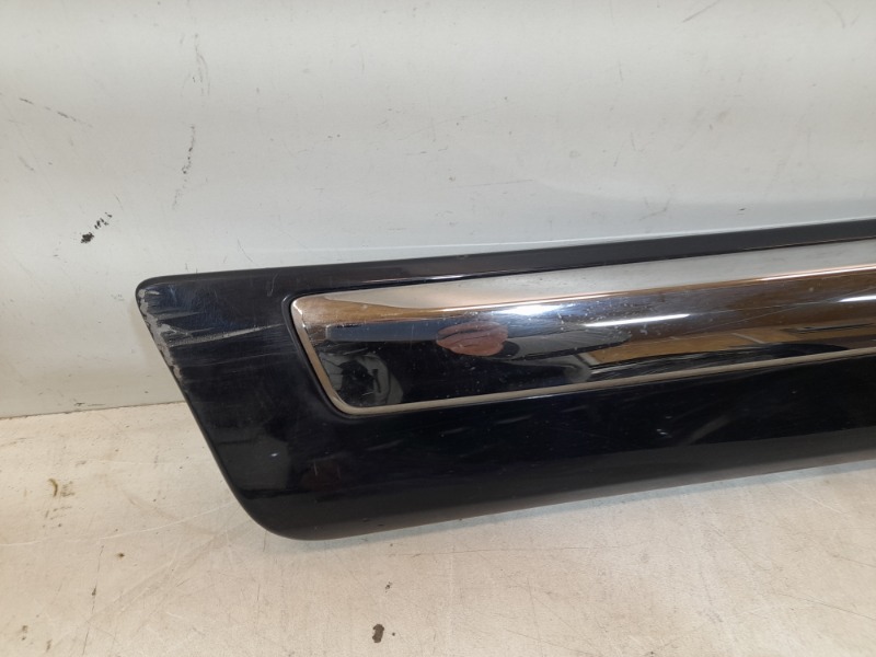 Накладка двери задней правой