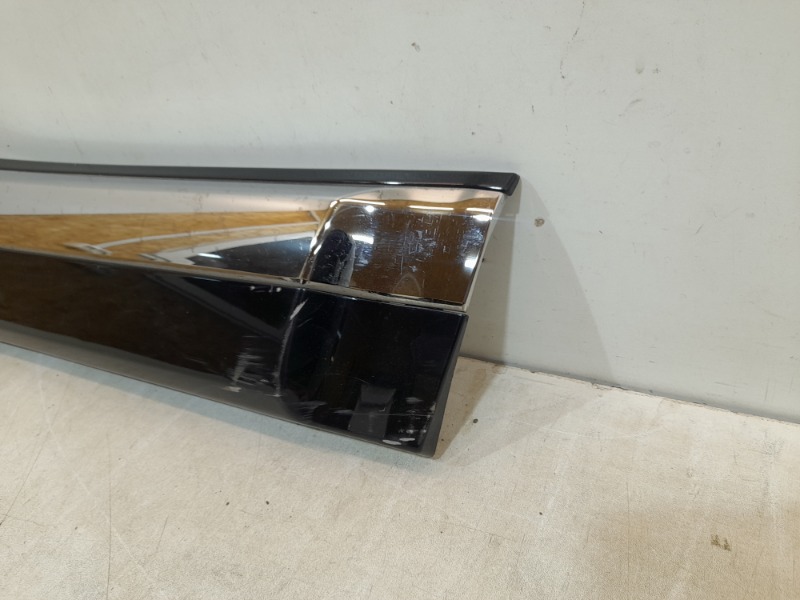 Накладка двери задней правой