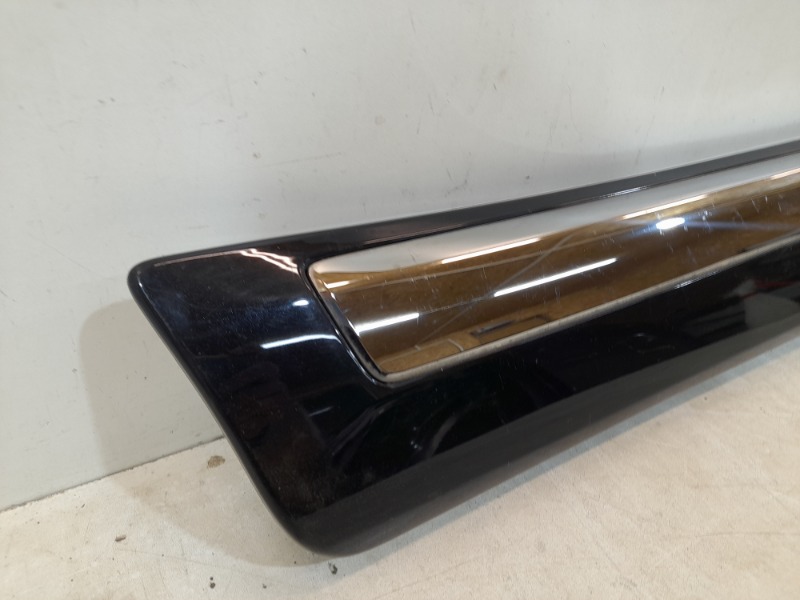 Накладка двери задней правой