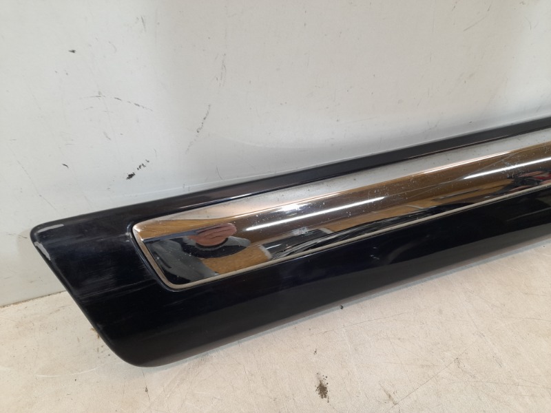 Накладка двери задней правой