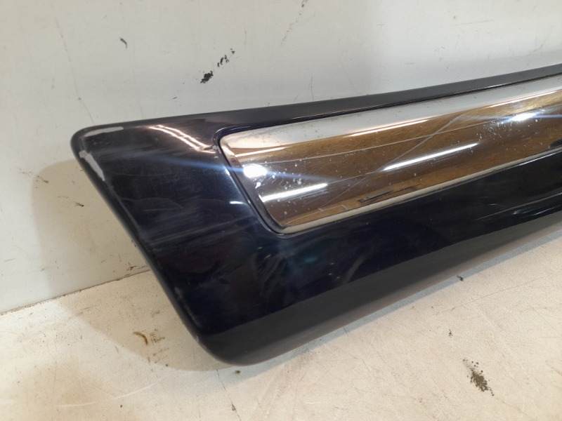 Накладка двери задней правой