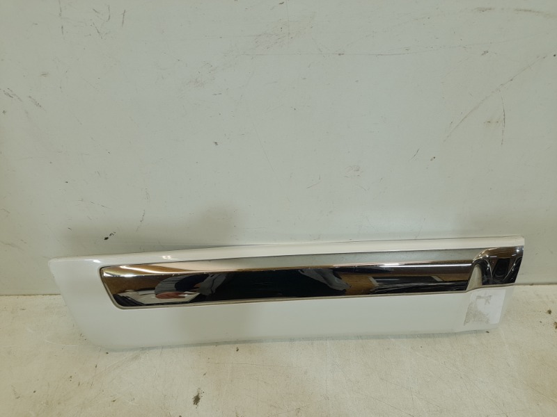 Накладка двери задней правой