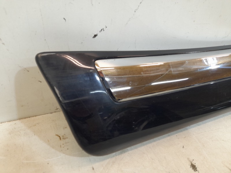 Накладка двери задней правой