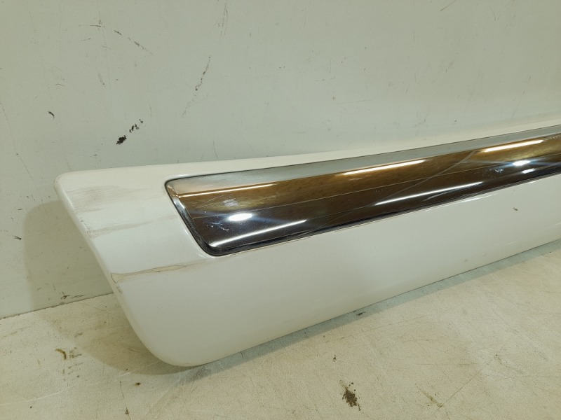 Накладка двери задней правой