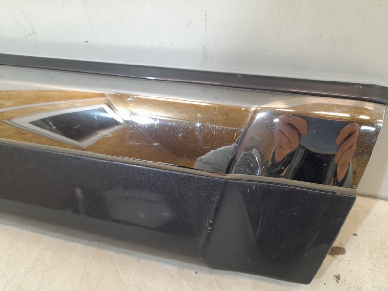 Накладка двери задней правой