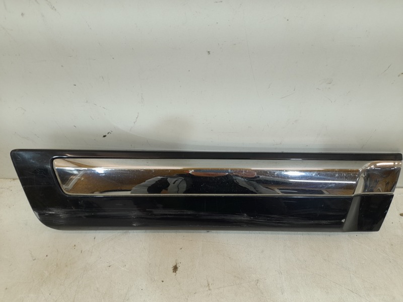 Накладка двери задней правой