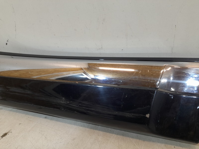 Накладка двери задней правой