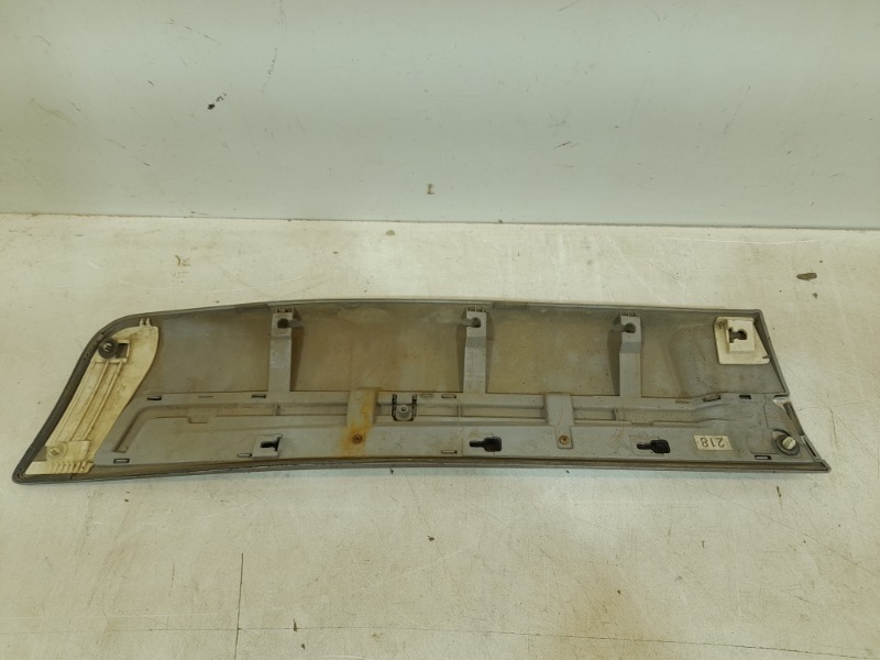 Накладка двери задней правой