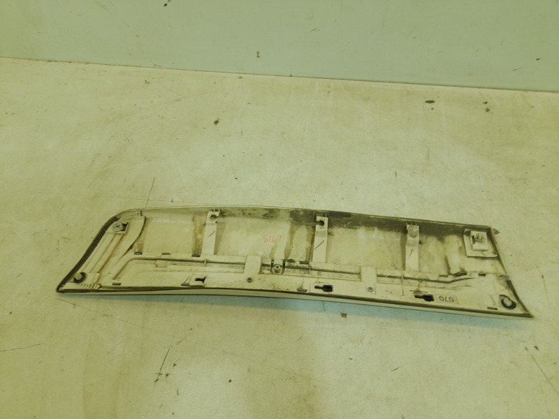 Накладка двери задней правой