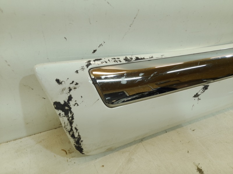 Накладка двери задней правой