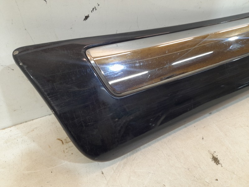 Накладка двери задней правой