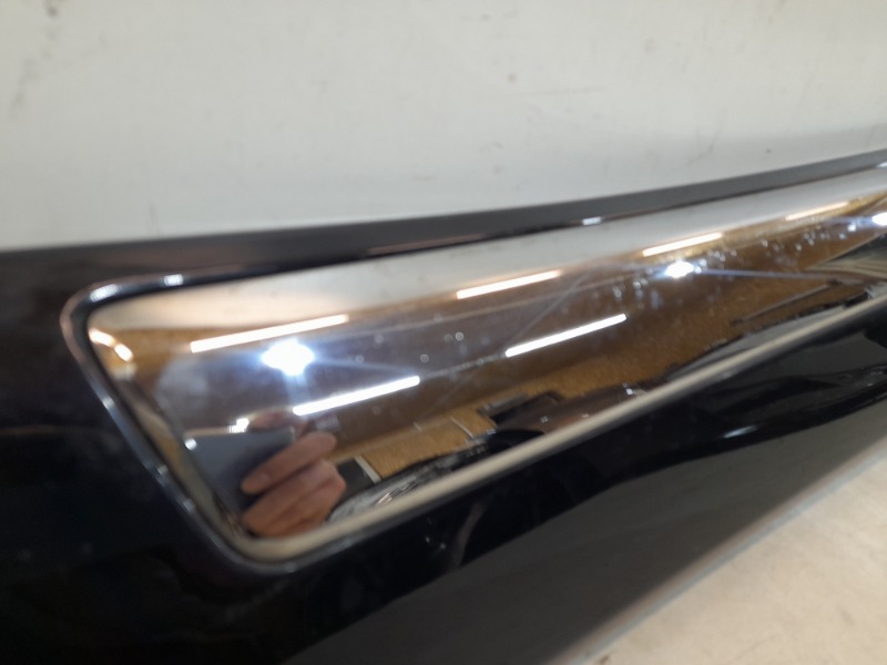 Накладка двери задней правой