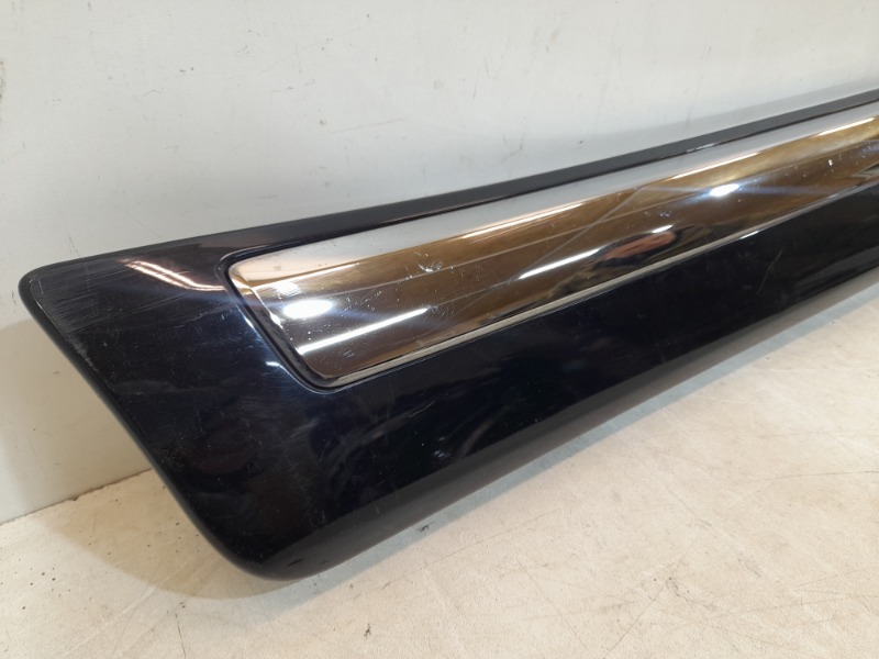 Накладка двери задней правой