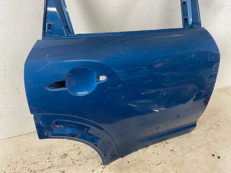 Дверь задняя правая