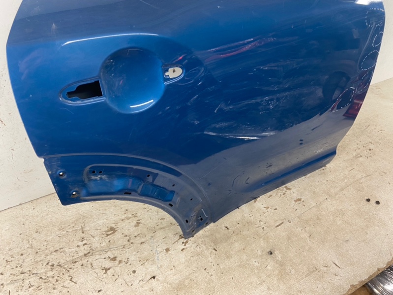 Дверь задняя правая