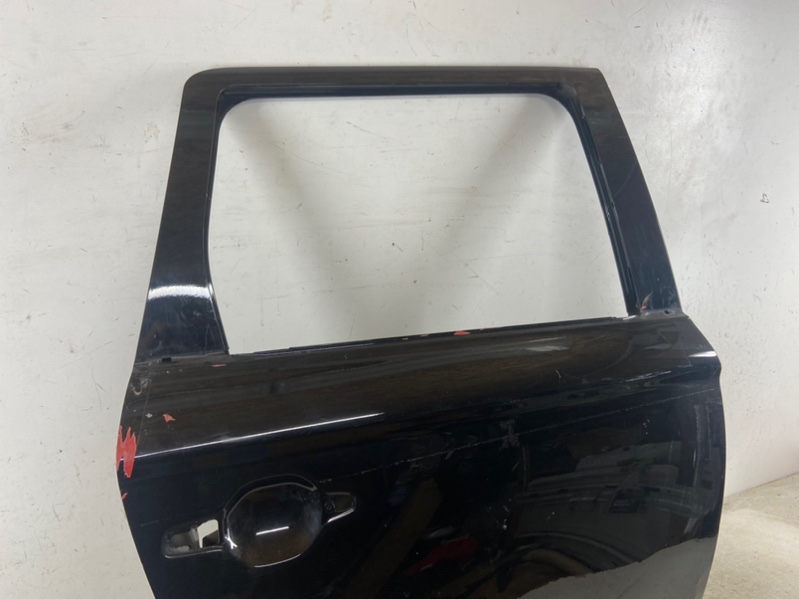 Дверь задняя правая