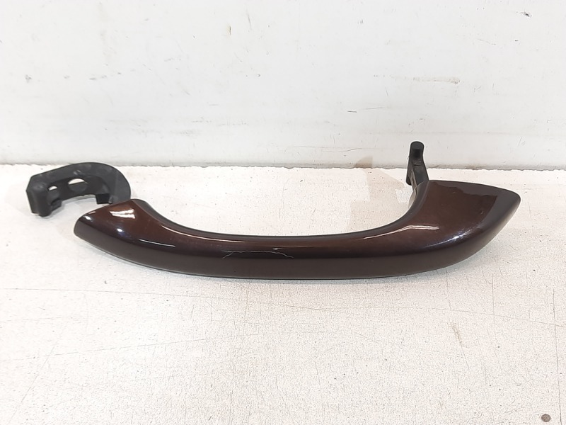 Ручка двери передней наружная левая