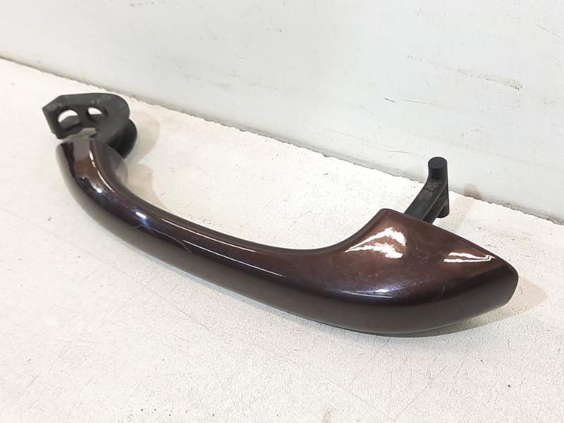 Ручка двери передней наружная левая