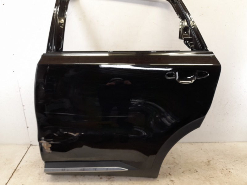 Дверь задняя левая