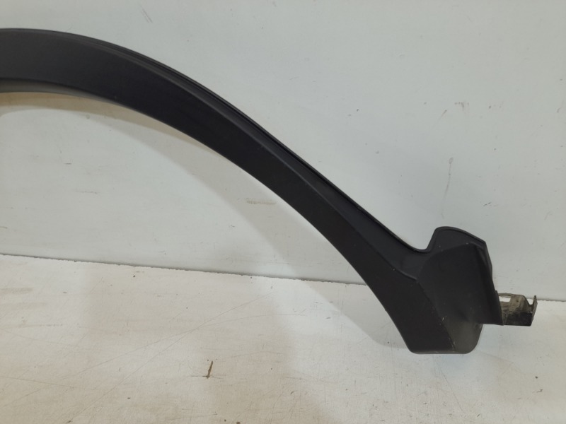 Накладка заднего крыла правого