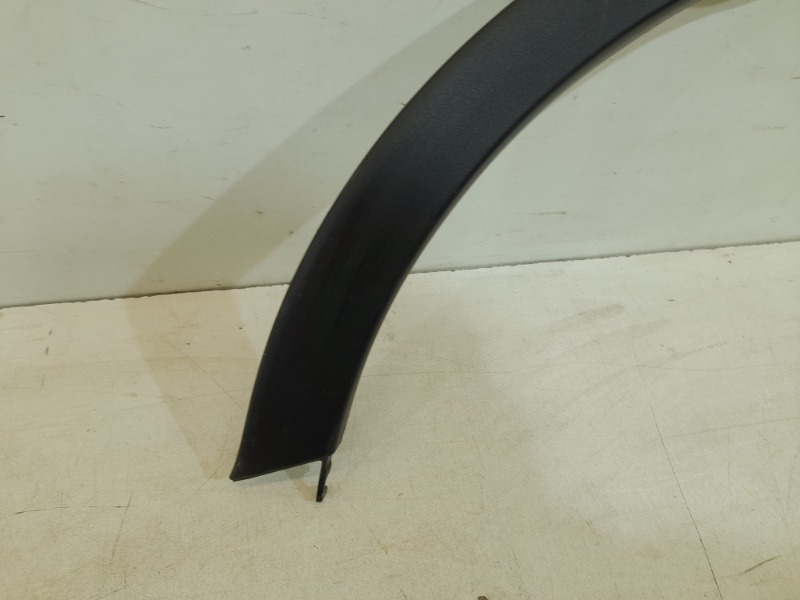 Накладка заднего крыла правого