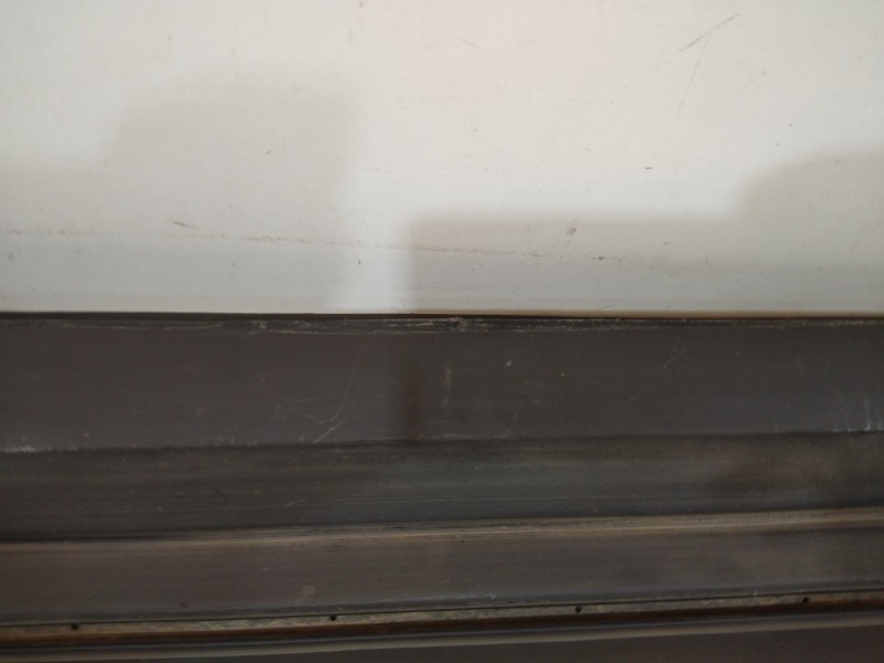 Накладка двери передней правой