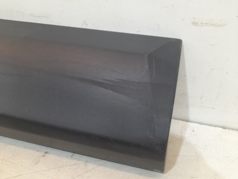 Накладка двери задней правой