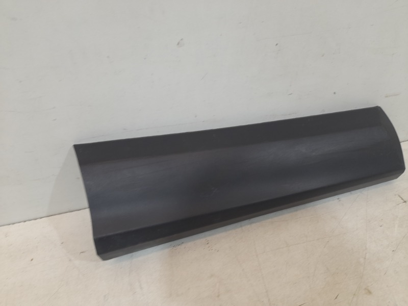 Накладка двери задней правой